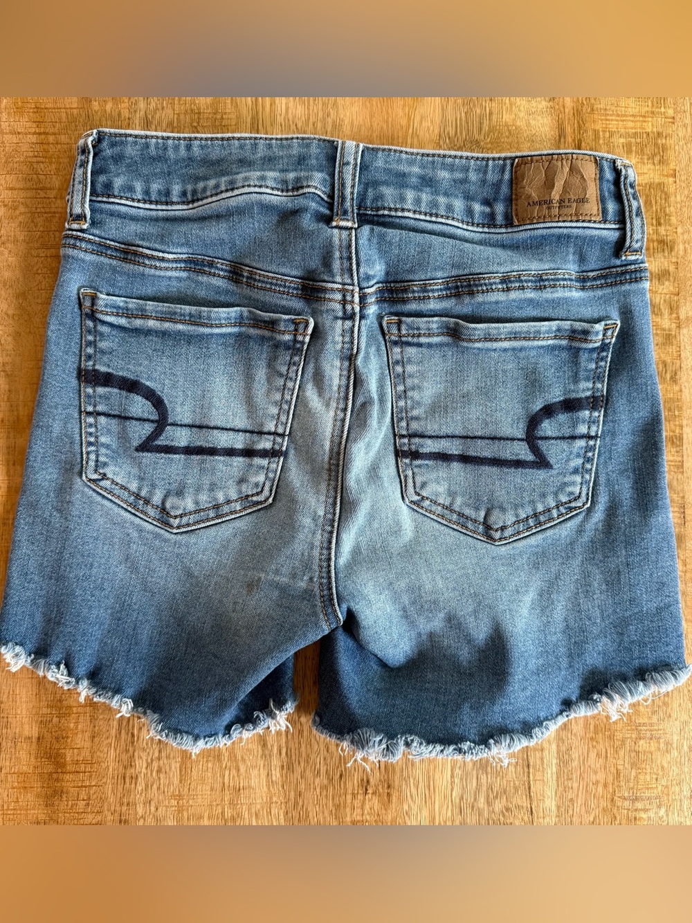 American Eagle Next Level Stretch High Rise Denim Shorts Size 2 Cuffed Raw Hem - Picture 4 of 10
